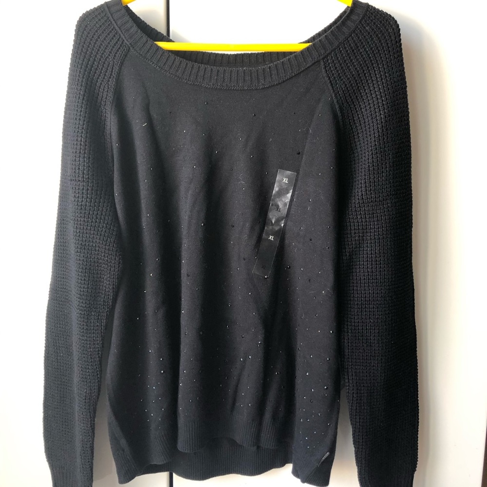 Calvin Klein XL Sweater (Brand New) (Best Offer)